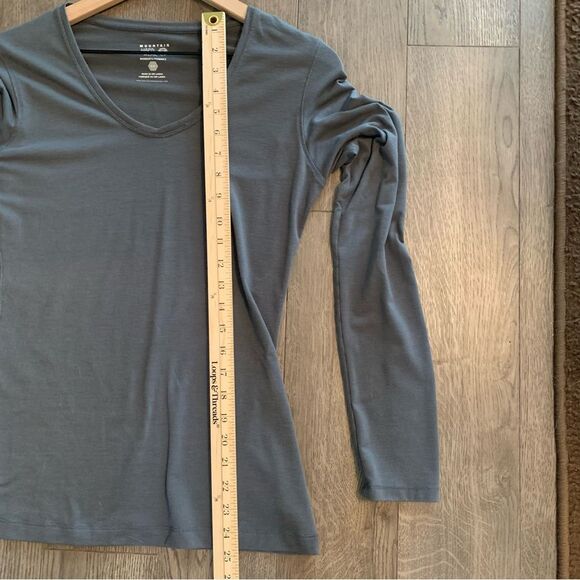 MOUNTAIN HARDWEAR Top Women’s S/P Blue V-Neck Long Sleeve Stretch Base Layer. - Picture 10 of 11
